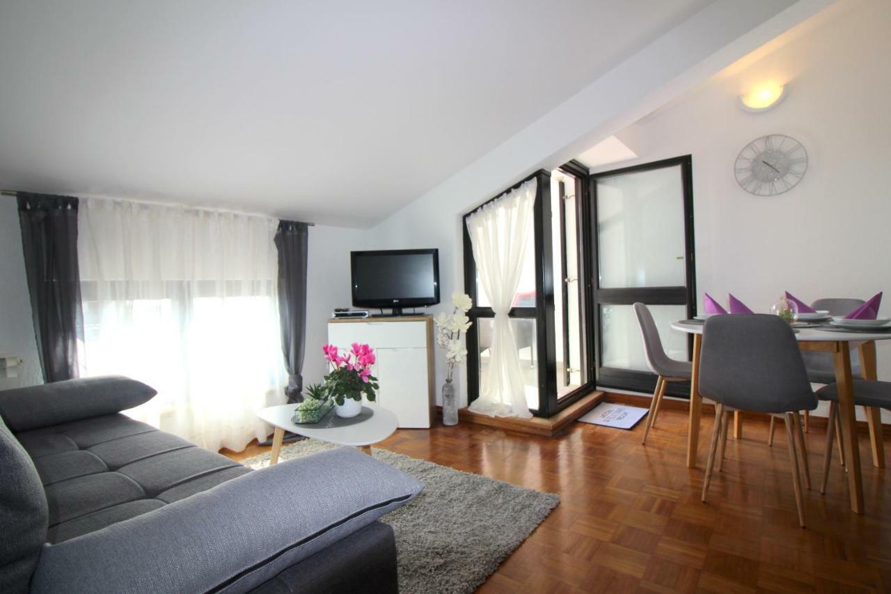 Apartments Vista 포레치 외부 사진
